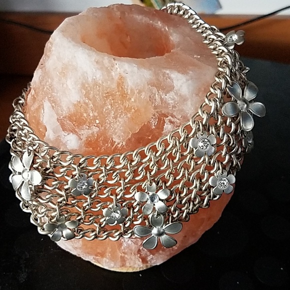 Jewelry - Metal Necklace